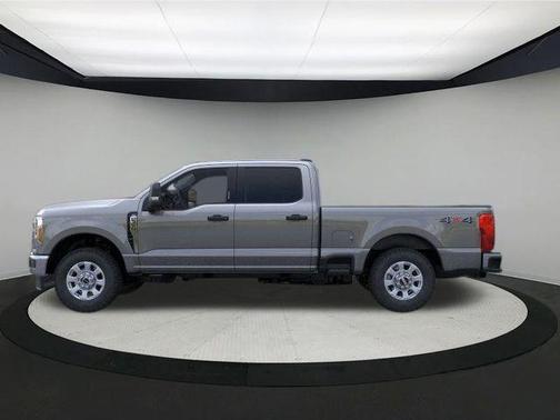 2025 Ford F-350 XLT