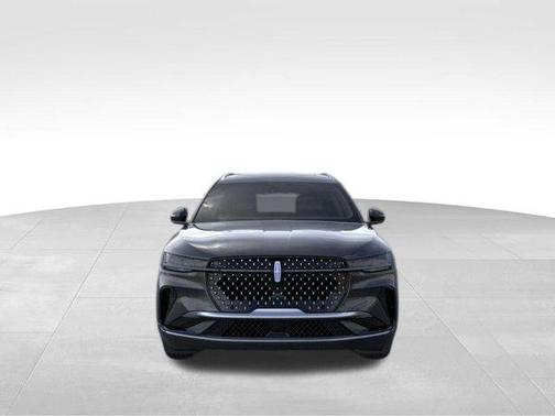 Infinite Black Metallic Clearcoat 2026 Lincoln Nautilus Reserve