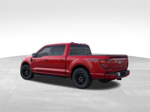 Ruby Red Metallic Tinted Clearcoat 2026 Ford F-150 XLT