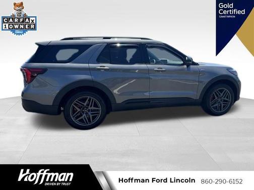 Carbonized Gray Metallic 2026 Ford Explorer ST-Line
