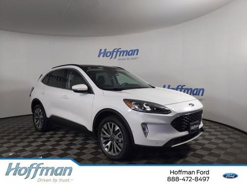 Photo 1 of 32 of 2020 Ford Escape Titanium