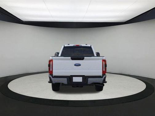 2025 Ford F-350 XLT