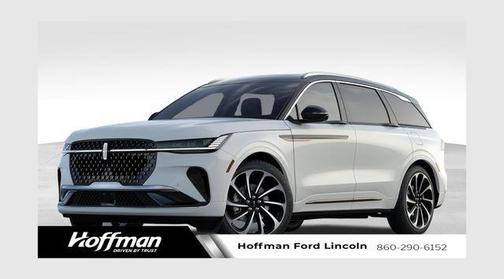 White Platinum Metallic Tri-Coat 2026 Lincoln Nautilus Black Label