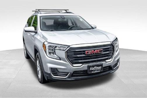Quicksilver Metallic 2022 GMC Terrain SLE
