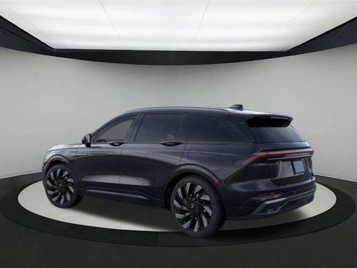 2025 Lincoln Nautilus Reserve