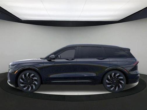 2025 Lincoln Nautilus Reserve