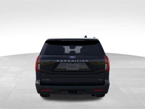 Agate Black Metallic 2026 Ford Expedition Max Active 4x4