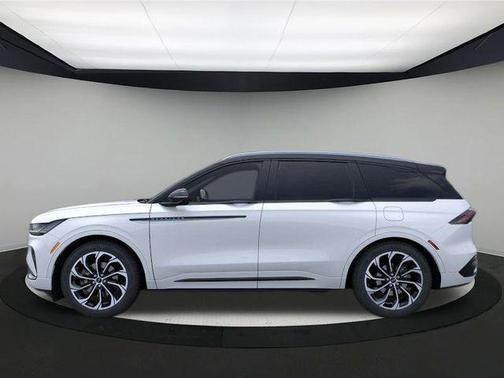 2025 Lincoln Nautilus Reserve