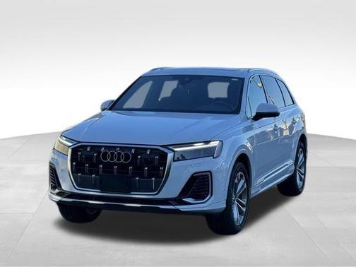 2025 Audi Q7 45 Premium