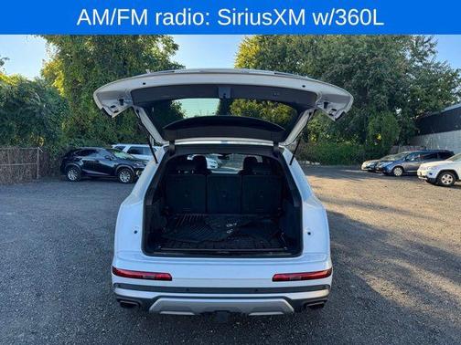 2025 Audi Q7 45 Premium