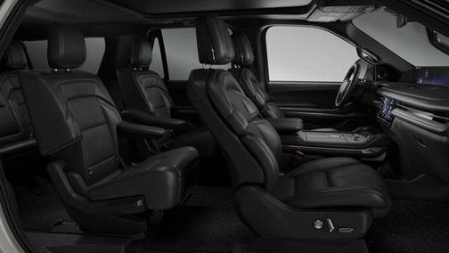 Pristine White Metallic Tri-Coat 2026 Lincoln Navigator Reserve