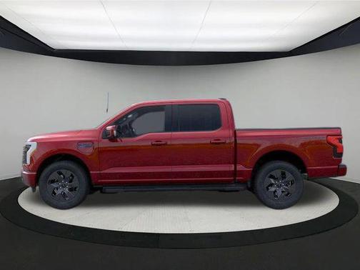 2025 Ford F-150 Lightning LARIAT