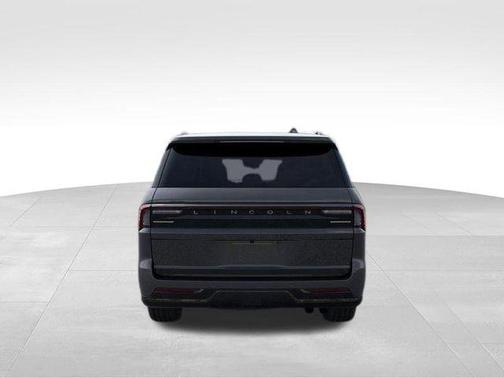 Starlight Gray Premium Colorant 2026 Lincoln Navigator Reserve