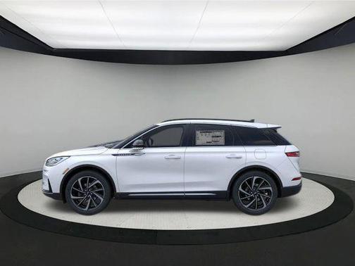 2025 Lincoln Corsair Reserve