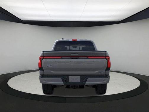 2025 Ford F-150 Lightning Platinum