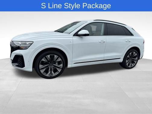 Glacier White Metallic 2025 Audi Q8 55 Premium Plus