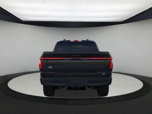2025 Ford F-150 Lightning Platinum