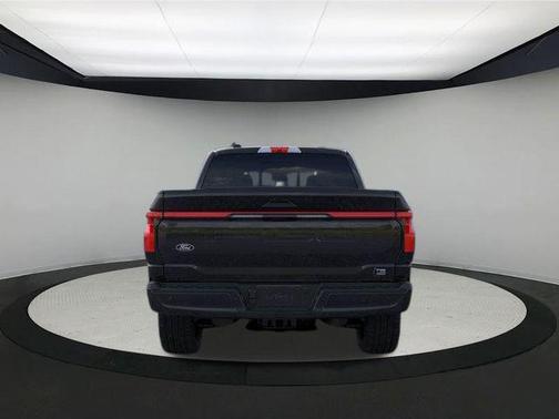 2025 Ford F-150 Lightning Platinum