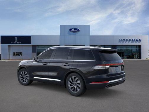 Infinite Black Metallic Clearcoat 2026 Lincoln Aviator Premiere