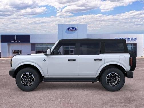 Oxford White 2026 Ford Bronco Outer Banks