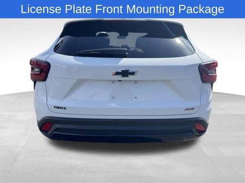 Summit White 2024 Chevrolet Trax FWD 1RS