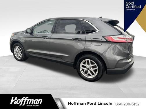 Carbonized Gray Metallic 2024 Ford Edge SEL