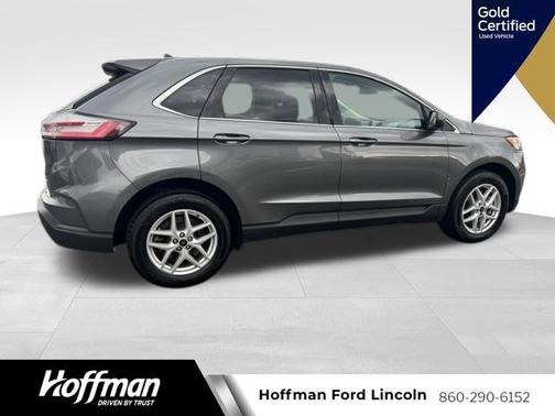 Carbonized Gray Metallic 2024 Ford Edge SEL