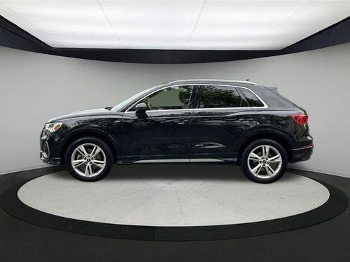 2023 Audi Q3 45 S line Premium Plus