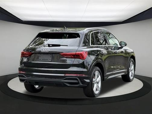 2023 Audi Q3 45 S line Premium Plus