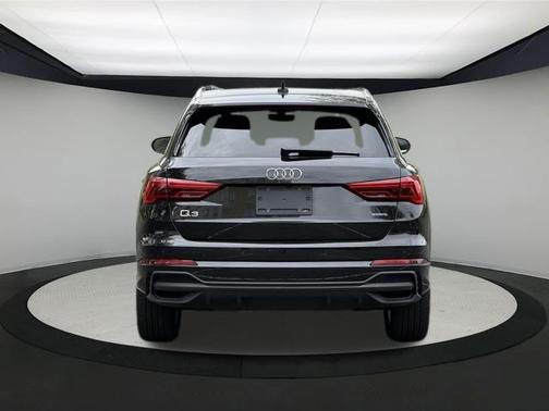 2023 Audi Q3 45 S line Premium Plus