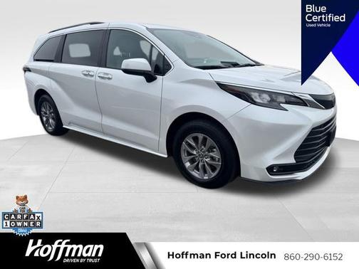 2025 Toyota Sienna XLE