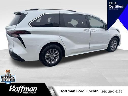 2025 Toyota Sienna XLE