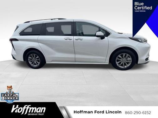 2025 Toyota Sienna XLE