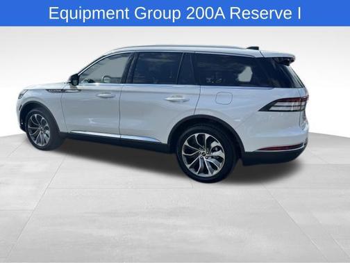 Pristine White Metallic Tri-Coat 2026 Lincoln Aviator Reserve AWD