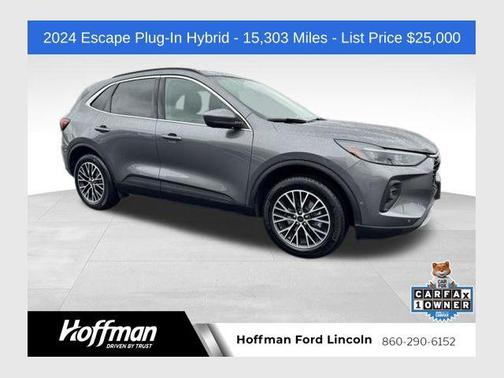 Carbonized Gray Metallic 2024 Ford Escape PHEV SE