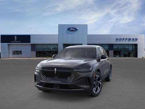 Infinite Black Metallic Clearcoat 2026 Lincoln Nautilus Premiere