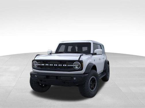 Oxford White 2025 Ford Bronco Outer Banks