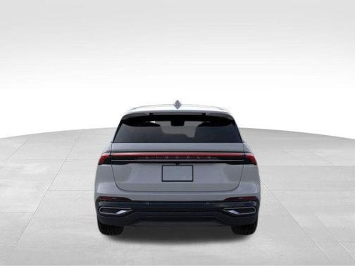 Gray Matter Metallic Clearcoat 2026 Lincoln Nautilus Premiere