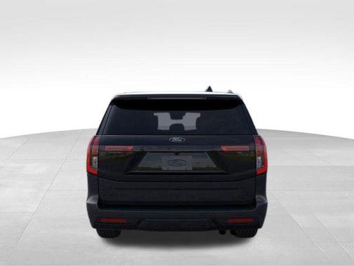 Agate Black Metallic 2026 Ford Expedition Max Platinum