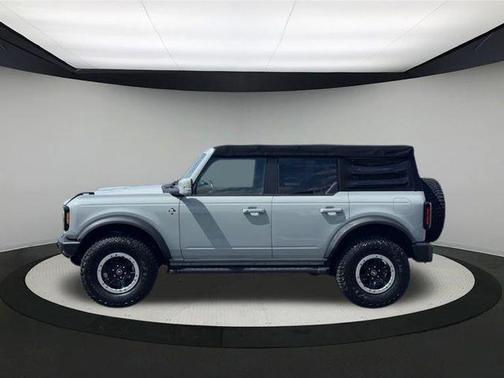 2021 Ford Bronco Outer Banks