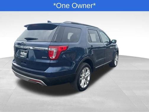 Blue Jeans Metallic 2017 Ford Explorer XLT