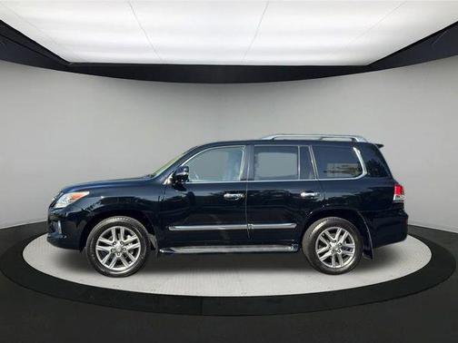 2013 Lexus LX 570 Base