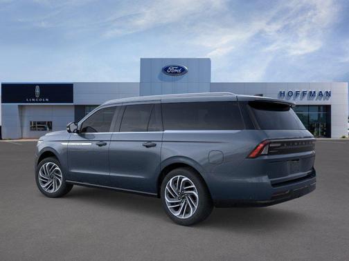 Flight Blue Metallic Clearcoat 2026 Lincoln Navigator Reserve