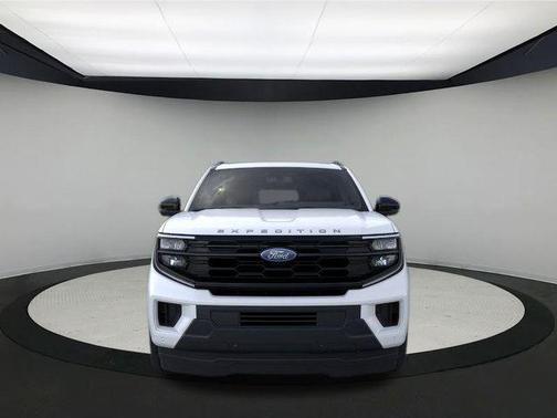 2025 Ford Expedition Max Active 4x4
