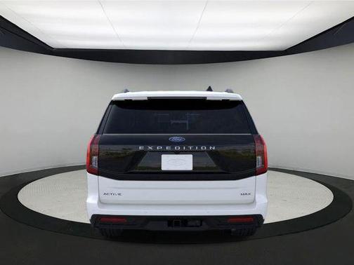 2025 Ford Expedition Max Active 4x4