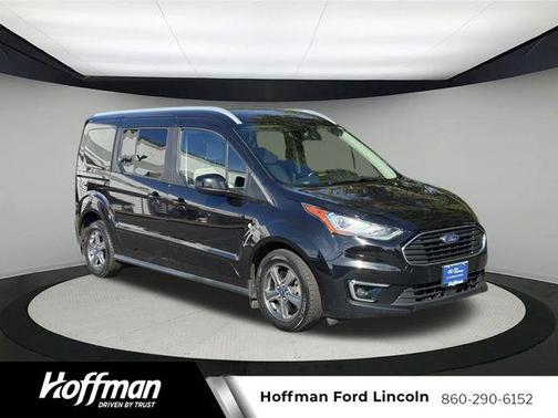 2022 Ford Transit Connect Titanium w/Rear Liftgate