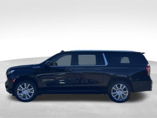 2022 Chevrolet Suburban 4WD High Country
