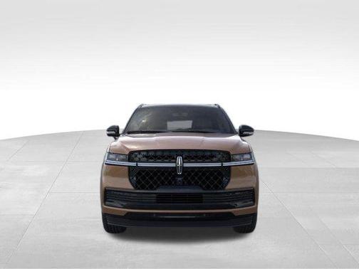 Sunrise Copper Metallic Pearlcoat 2026 Lincoln Navigator Black Label