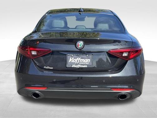 2022 Alfa Romeo Giulia Ti