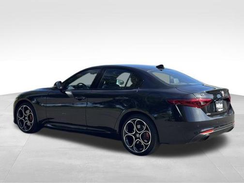 2022 Alfa Romeo Giulia Ti